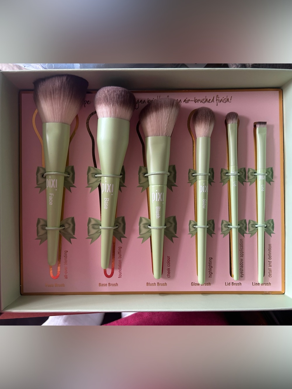 New blending brush face blush base glow eyeshadow eyeliner line makeup brushes